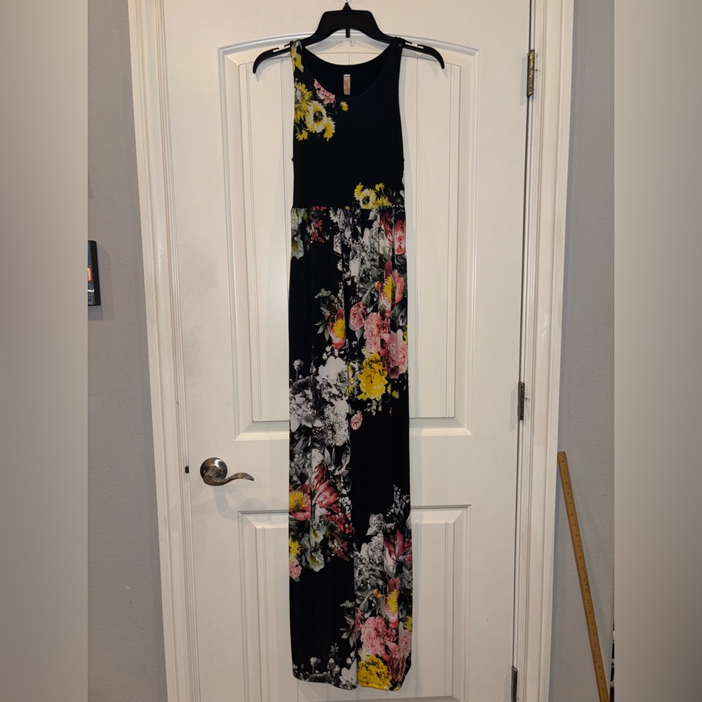 Jardin by Macris L Floral Sleeveless dress Womens Floral Maxi